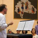 stephane sejourne chef de choeur de la chorale pop choeur